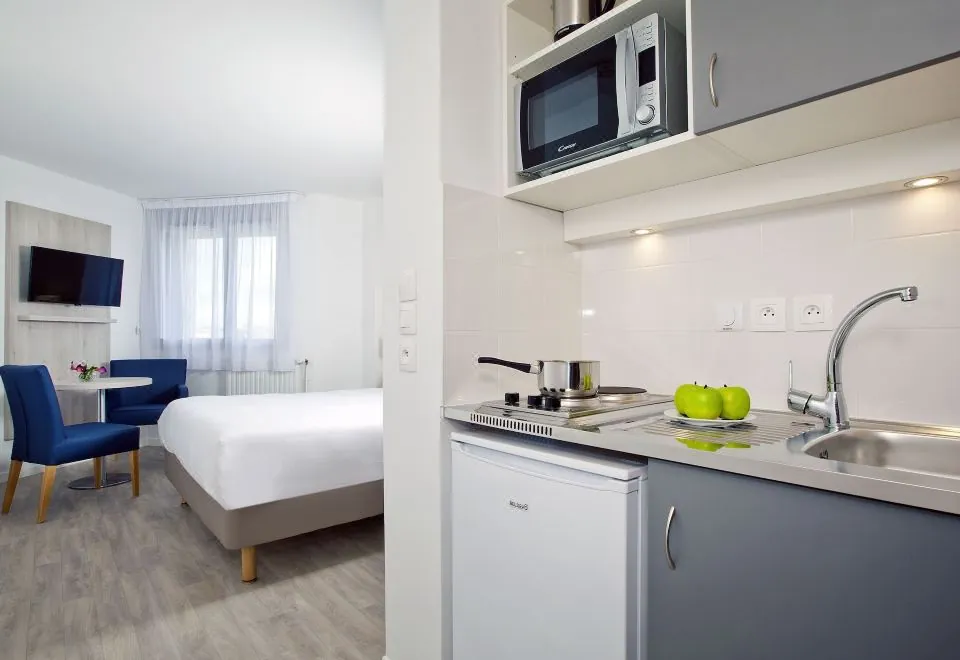 Sejours & Affaires Paris-Davout