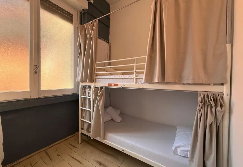 Queen Hostel