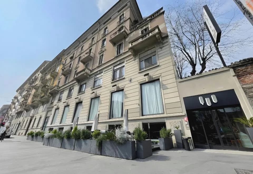 Queen Hostel