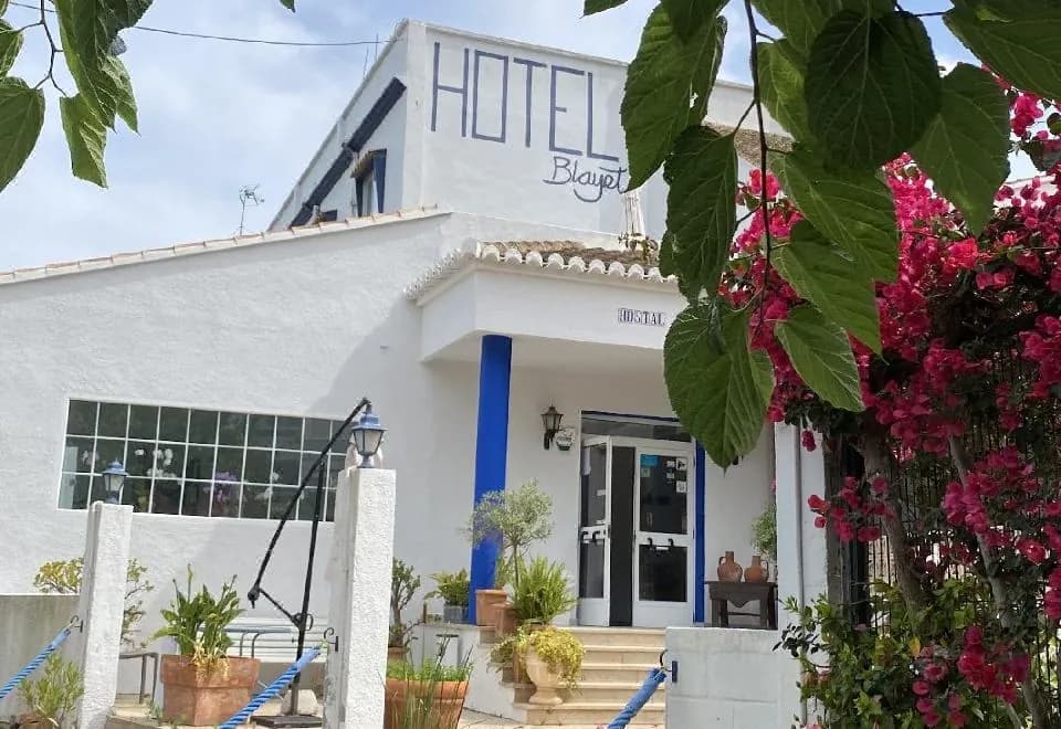 HOSTAL BLAYET