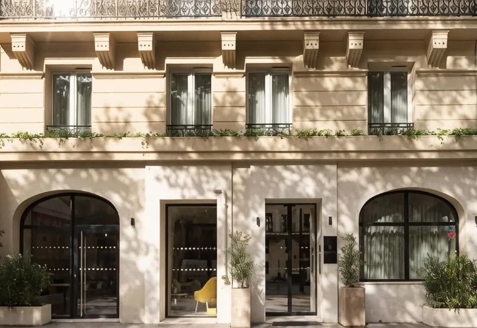 Alberte Hotel
