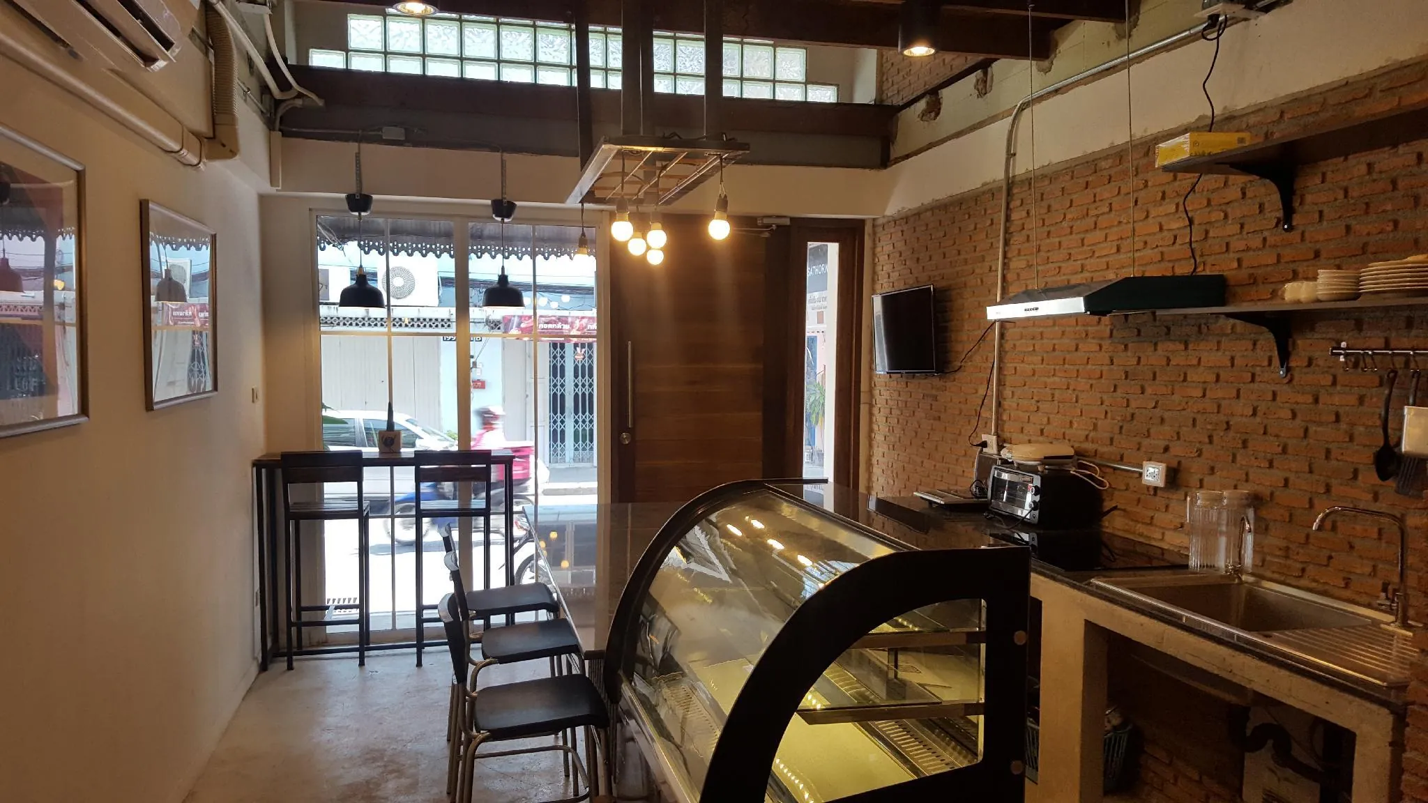 Haus Sathorn 11 Bed and Breakfast