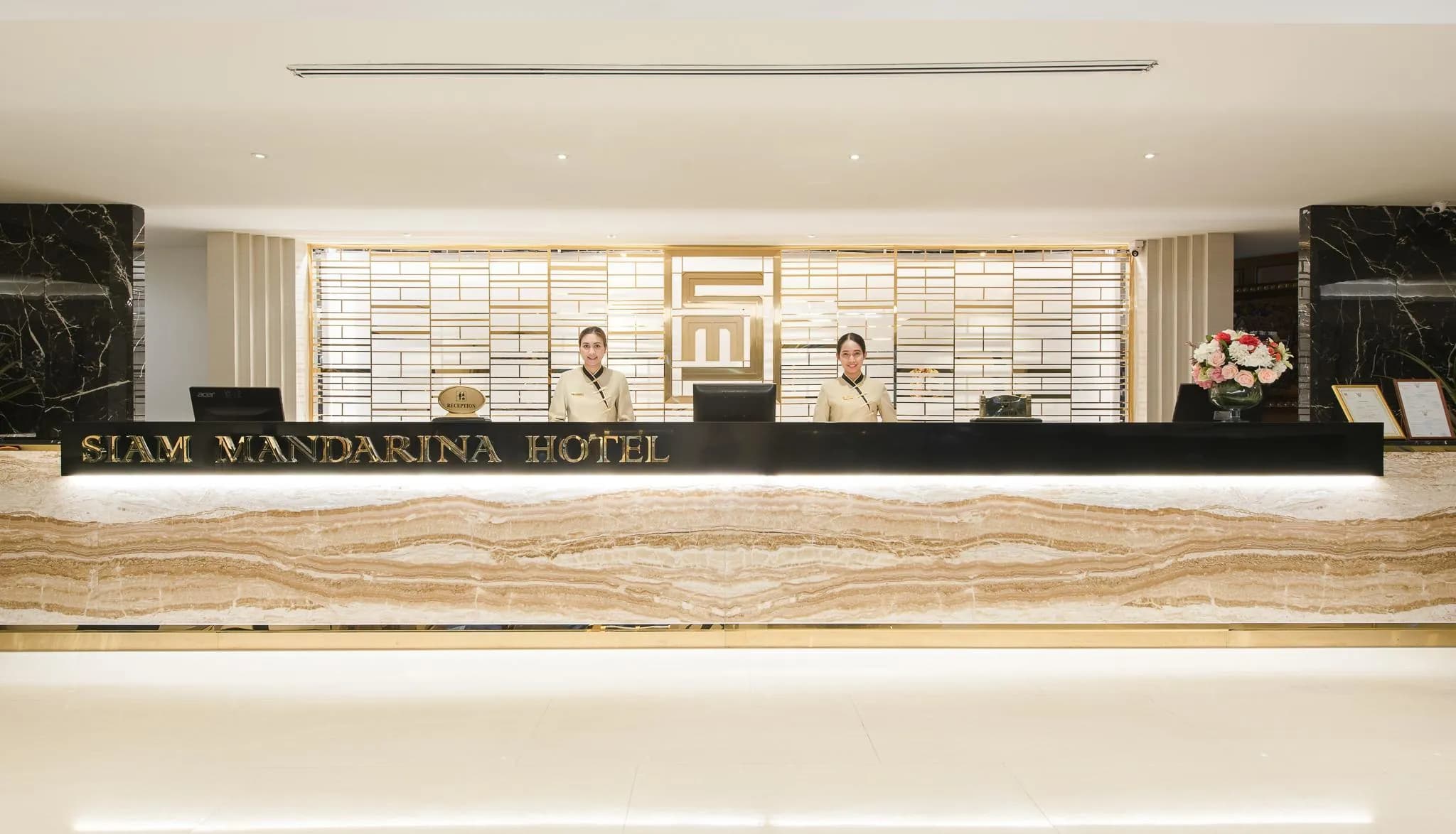 Siam Mandarina Hotel - Free BKK Airport Shuttle