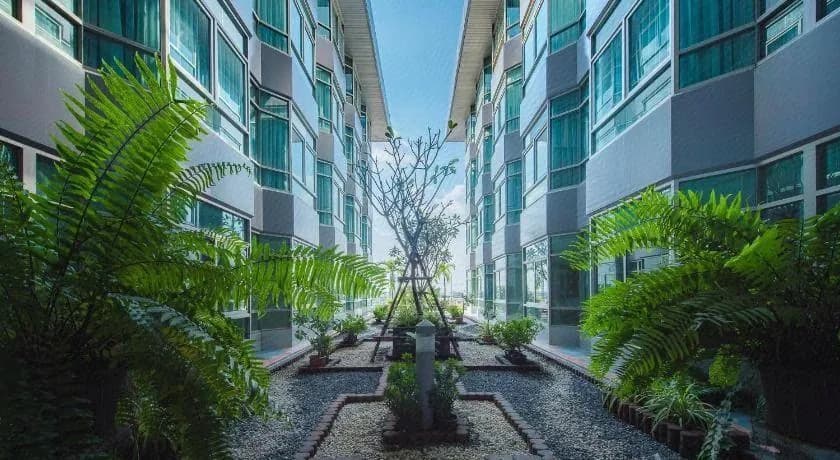 Siam Mandarina Hotel - Free BKK Airport Shuttle
