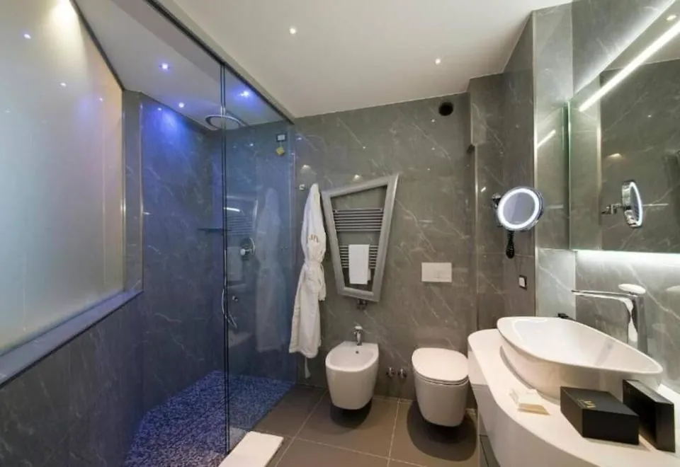 Mia Aparthotel