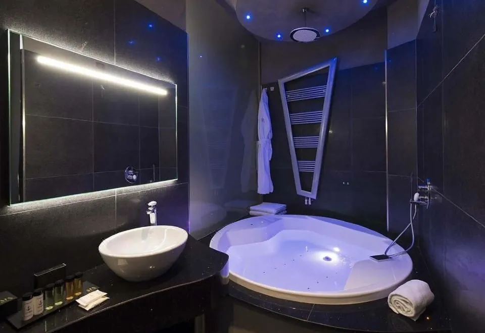 Mia Aparthotel