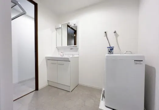 Dio Higashi Shinsaibashi