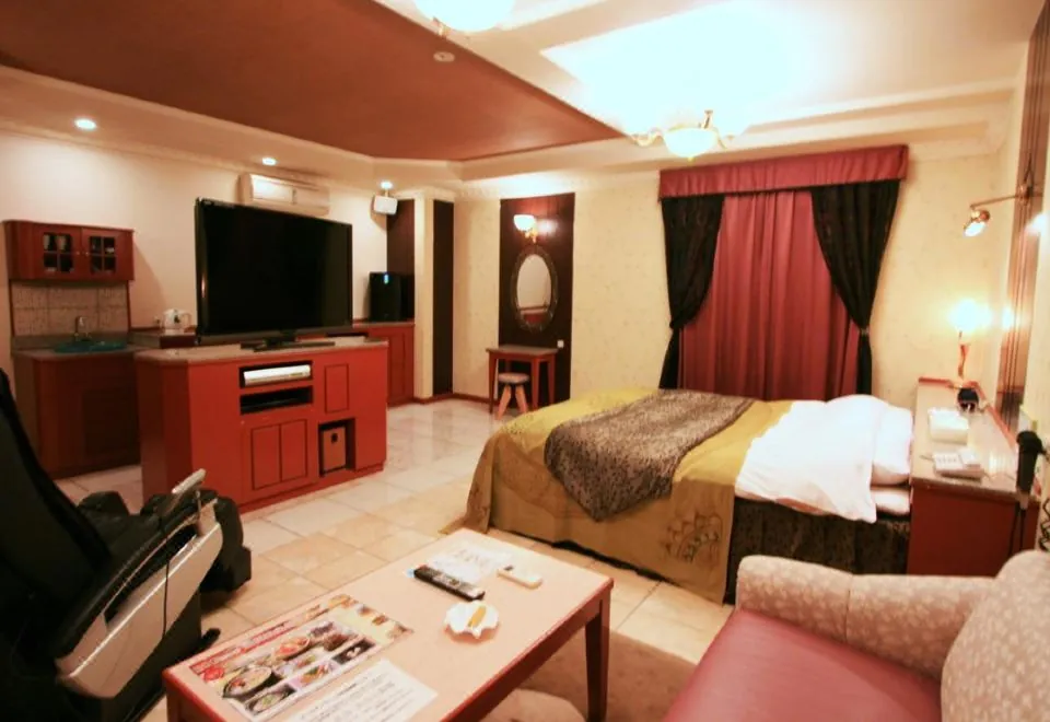 Raffine Namba (Adult Only)