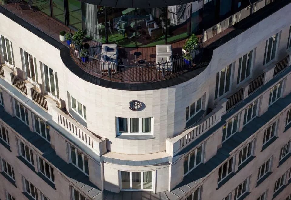 Dorothea Hotel, Budapest, Autograph Collection