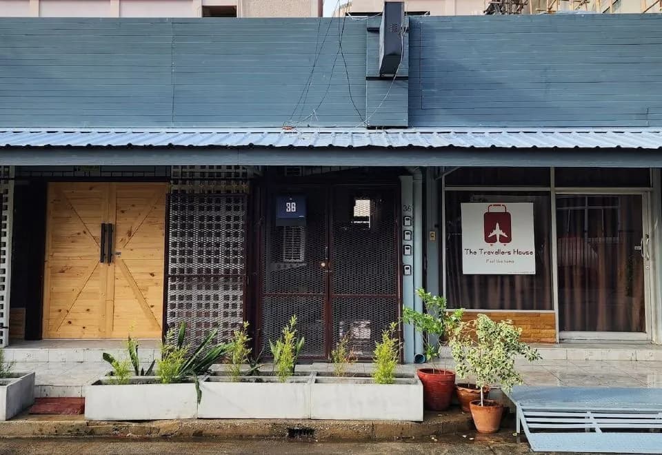 The Travellers House-Pet Friendly Accommodation