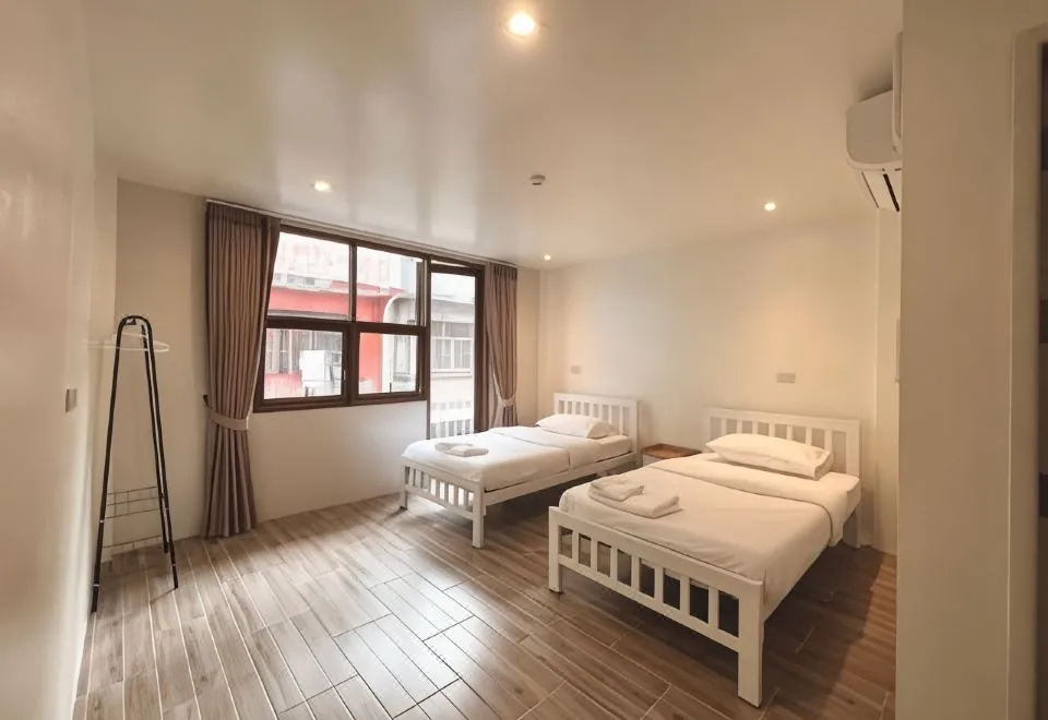 Krung Tone Hostel
