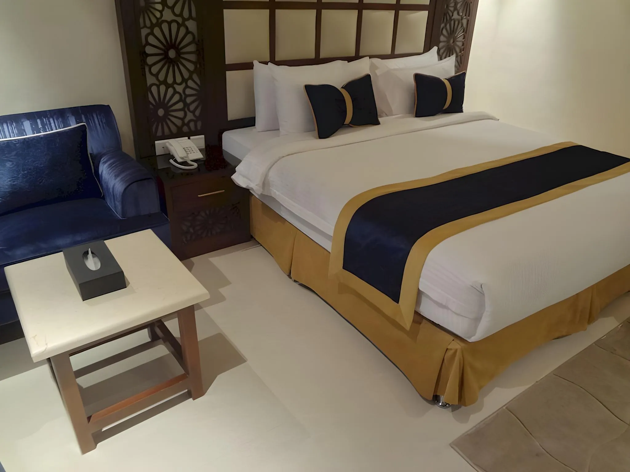 Almuhaidb Alolaya Suites