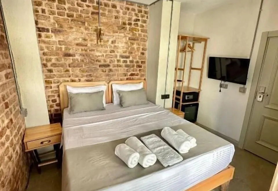 Elegance House Hotel