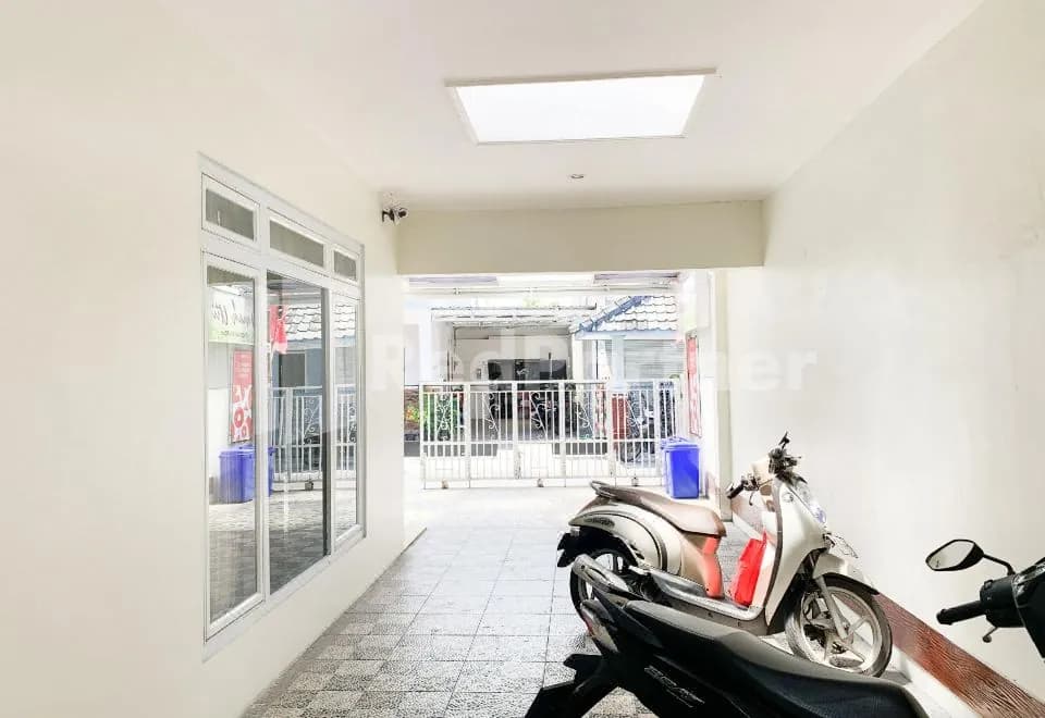 Oma Uti Syariah Mitra RedDoorz near Stasiun Lempuyangan