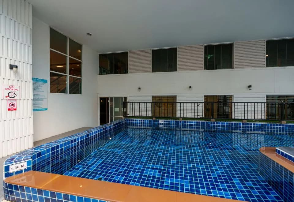 Prom Hotel