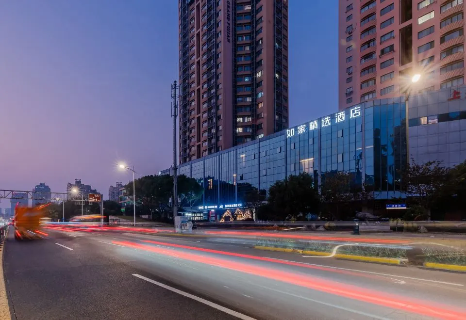 Home Selection Hotel (Shanghai Children's Medical Center Pujian Road Hotel)