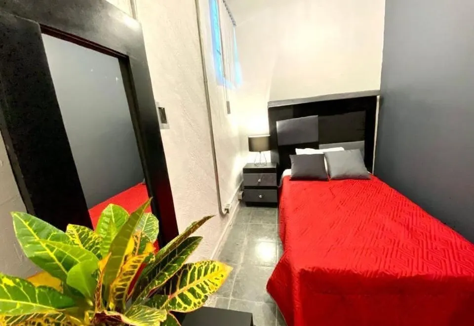HOSTAL REFORMA