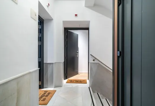 limehome Sevilla Calle Granada