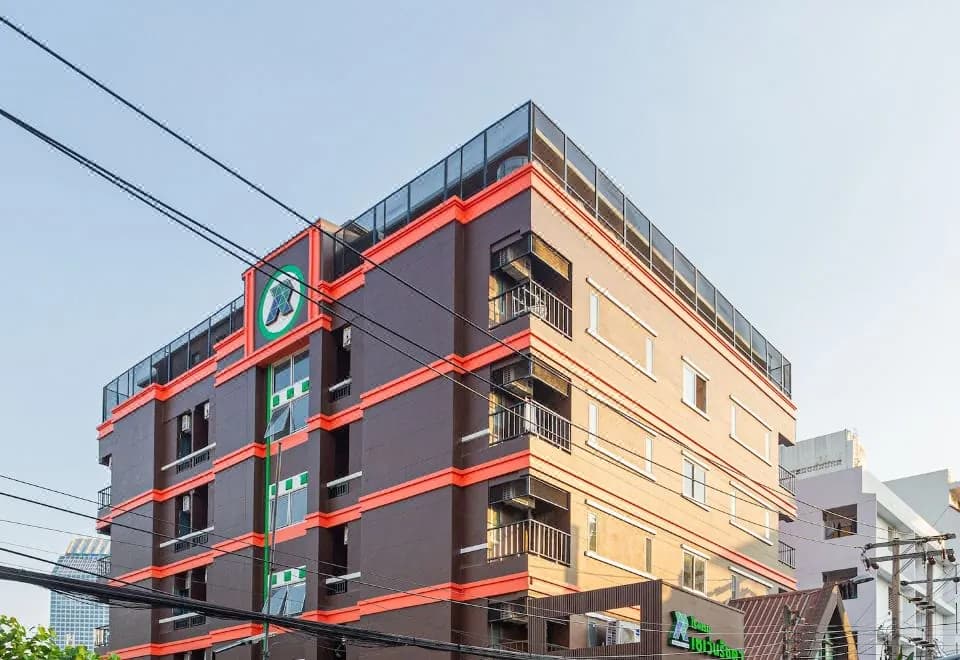 S7VEN RATCHADA HOTEL