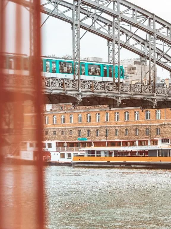 Hotel Off Paris Seine