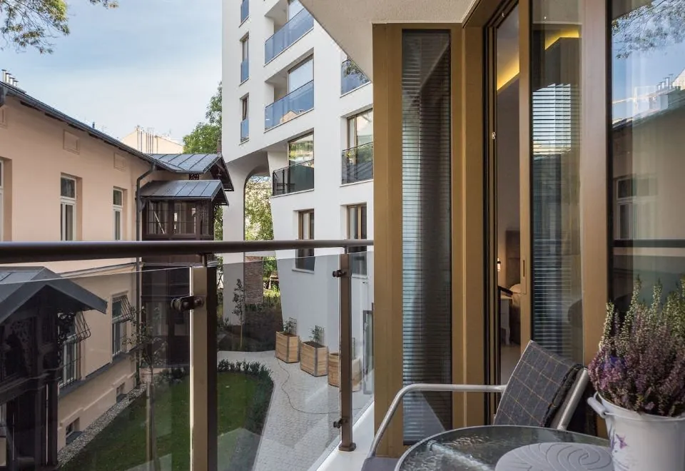 InPoint City Center Apartments