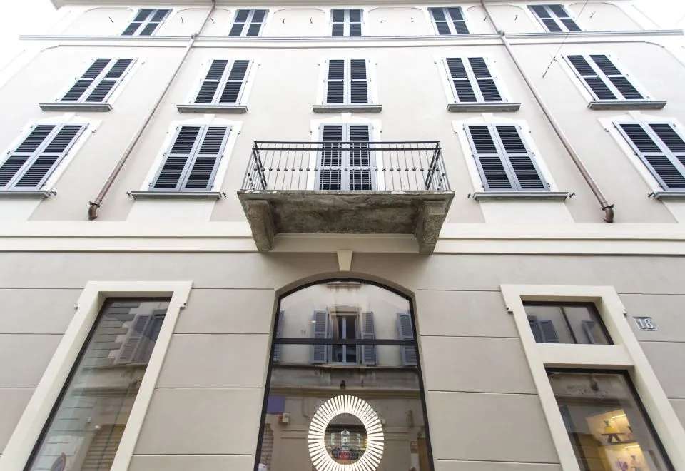Savona 18 Suites
