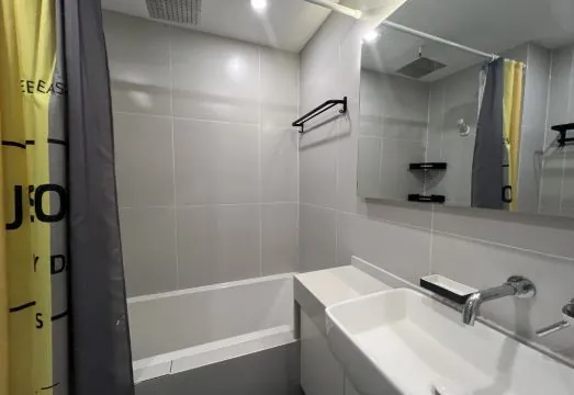 Lotus Tangyuese Homestay (Xintiandi Branch)