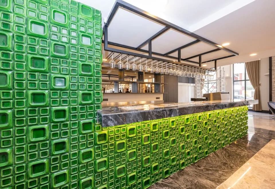 The Nirvanas Hotel