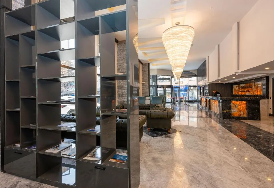 The Nirvanas Hotel