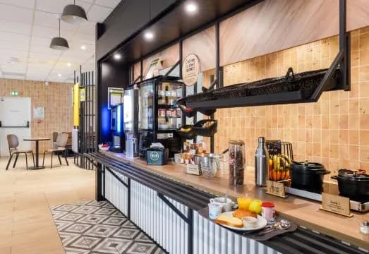B&B HOTEL Paris Porte d'Orleans