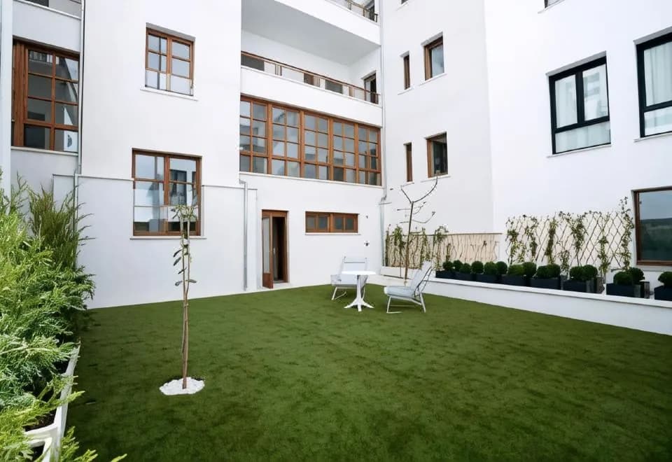 Prisma Suites