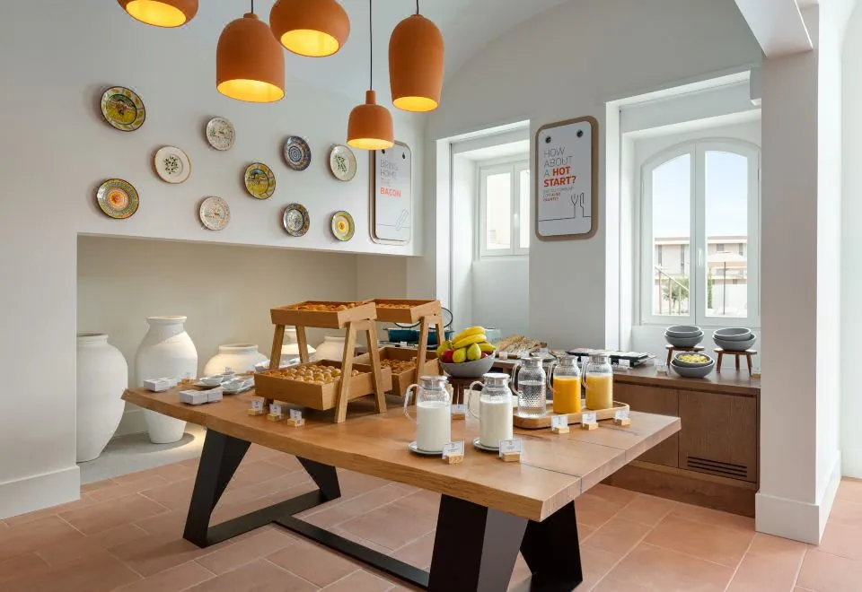 Holiday Inn Express Evora