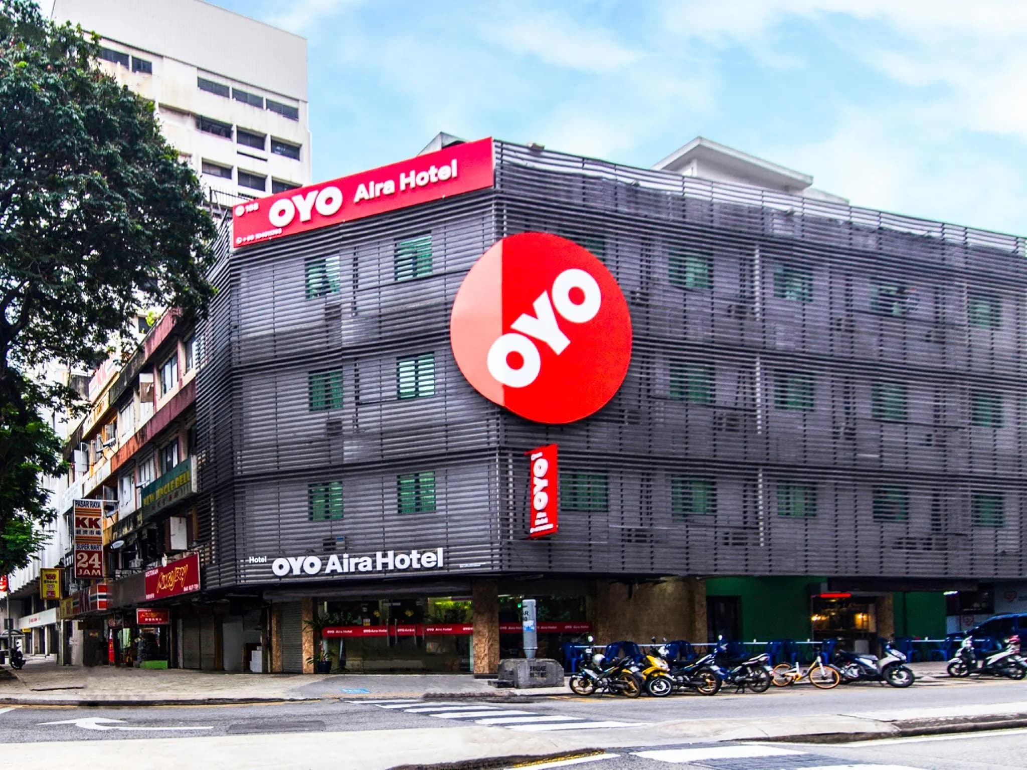 OYO 168 Aira Hotel