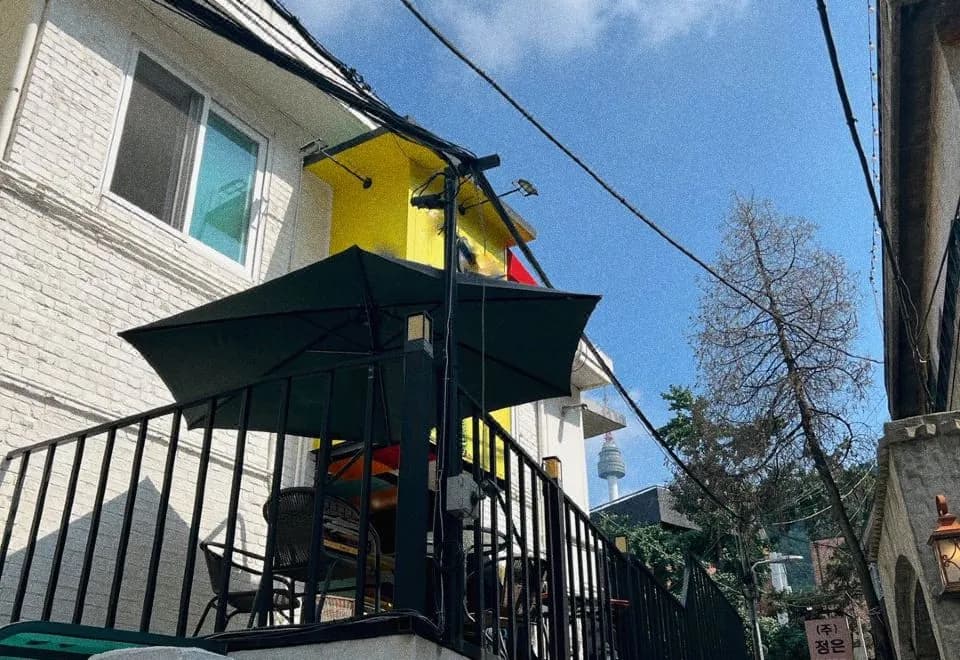 Jnineguesthouse