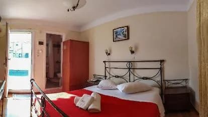 Cecil Hotel