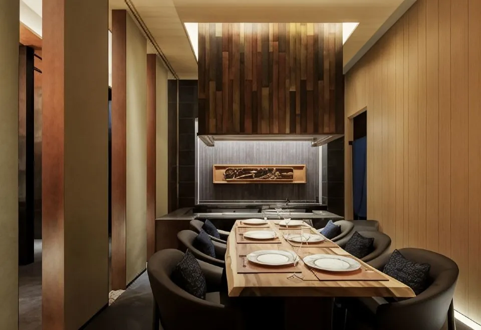 The Osaka Station Hotel, Autograph Collection