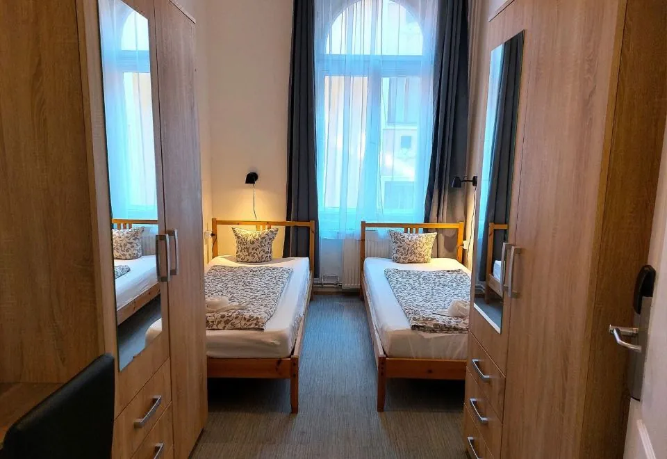 GoodMo Budapest Smart Rooms