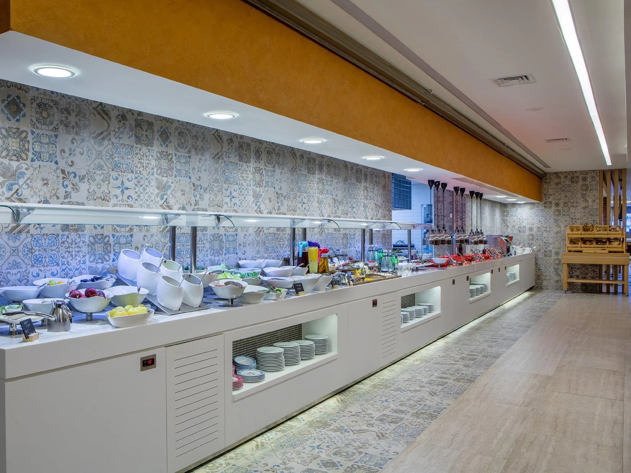 Holiday Inn Antalya - Lara, an IHG Hotel