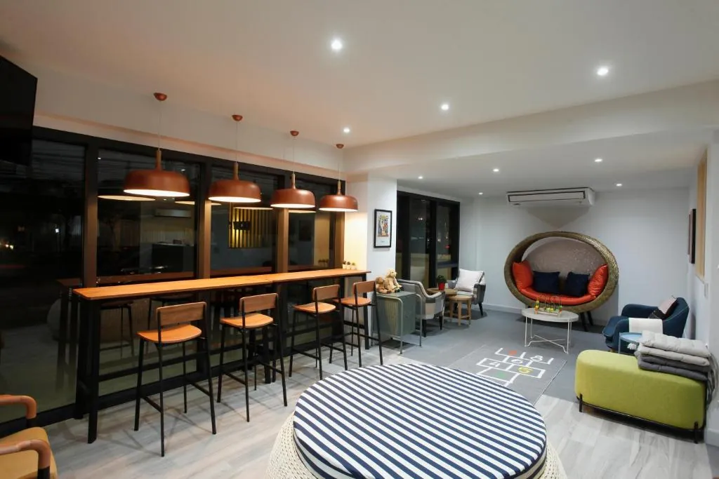 Port Canary Hotel
