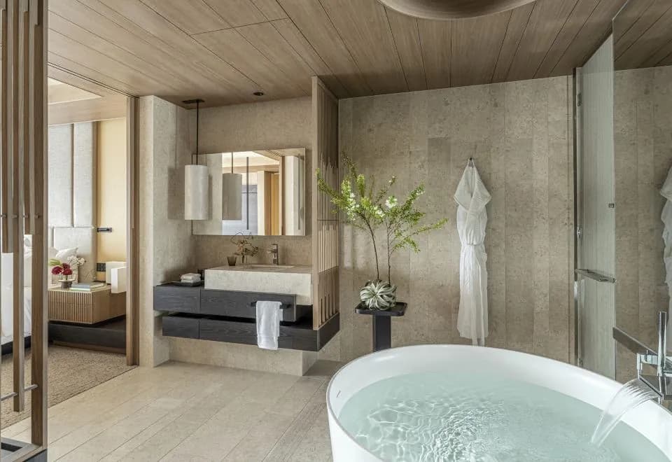 Four Seasons Hotel Osaka