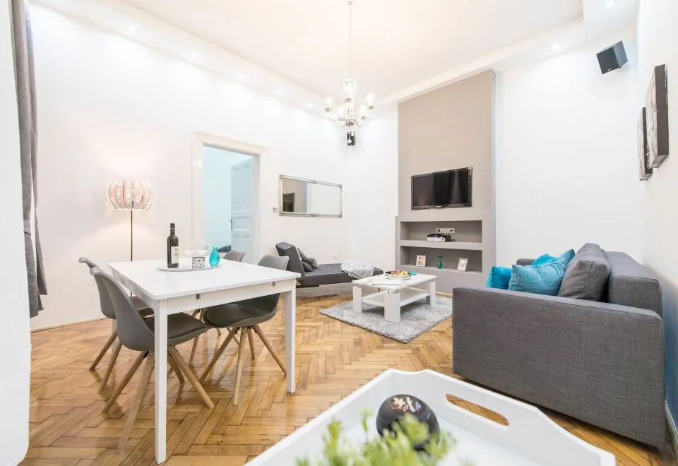Dominik Apartment