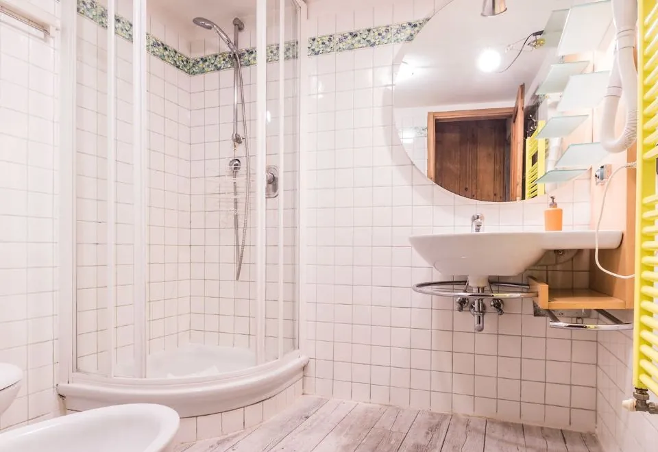 A Few Steps to The Duomo Upscale 2Bd Apt