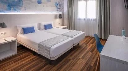 Hostal Operaramblas