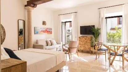 Puerta Catedral Apartments