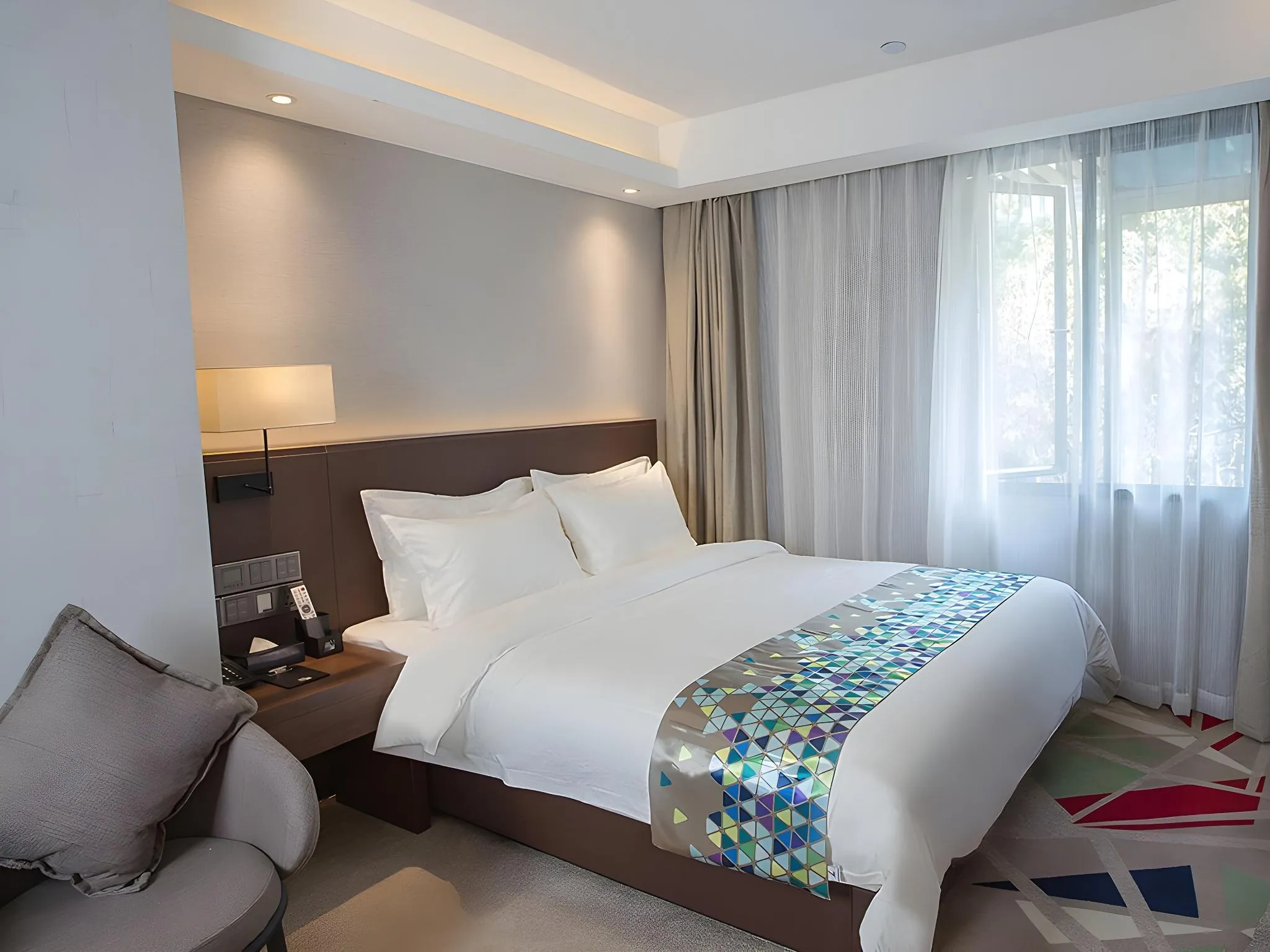ZMAX Hotel Guangzhou South Dongxiao Nanzhou Metro Station