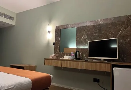 Aygro Hotel