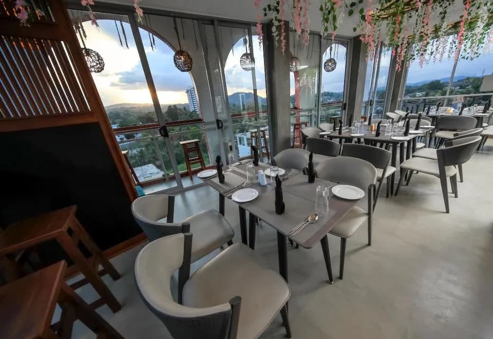 Selene City Hotel
