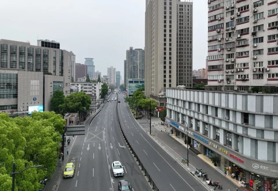 Home Inn (Shanghai Dongan Road Metro Station)