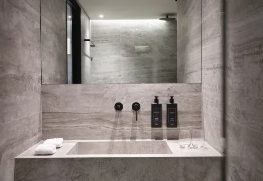 Nur Edge Aparthotel - Acropolis Skyline