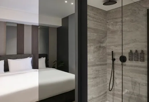 Nur Edge Aparthotel - Acropolis Skyline
